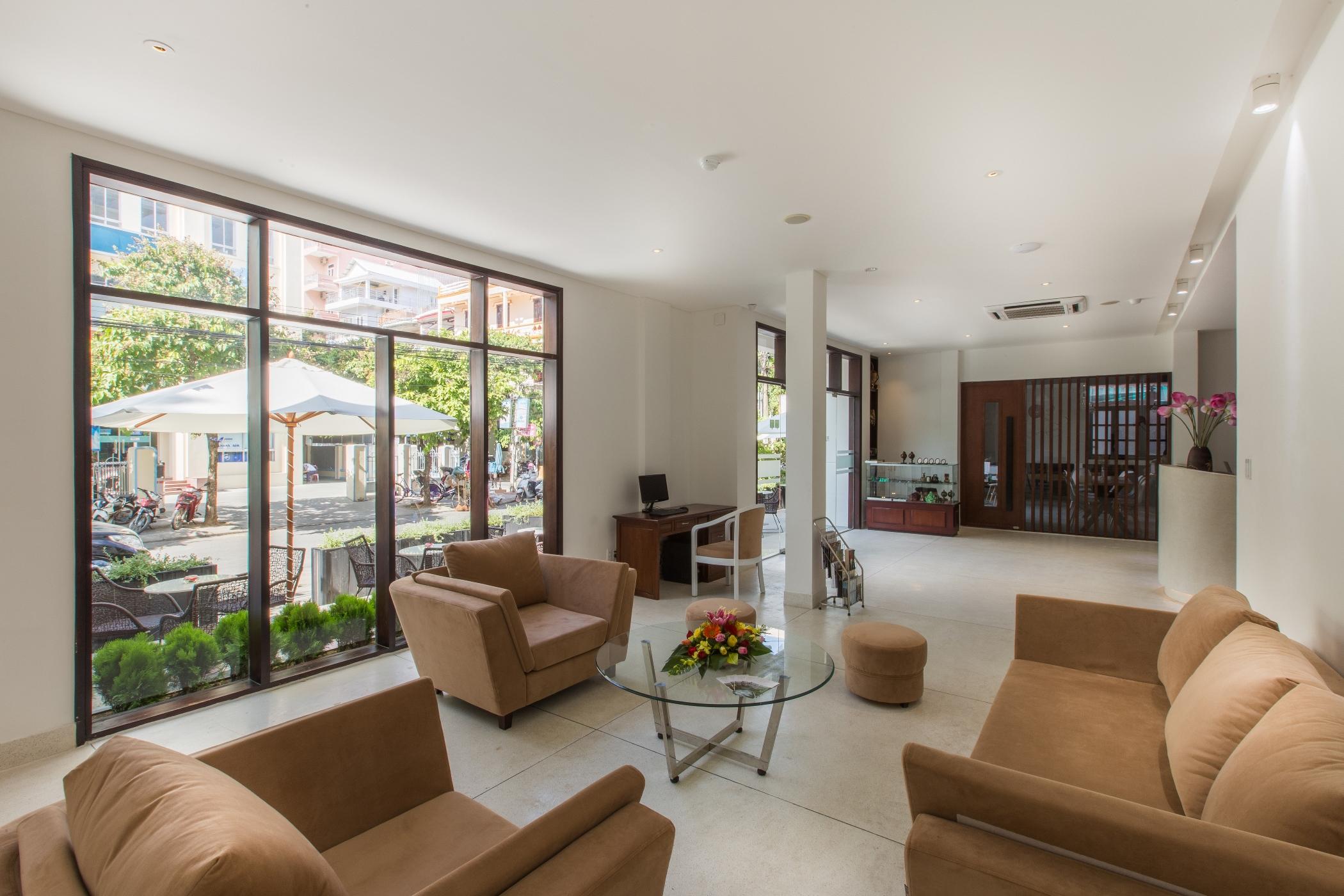 Alba Hotel Hué Extérieur photo