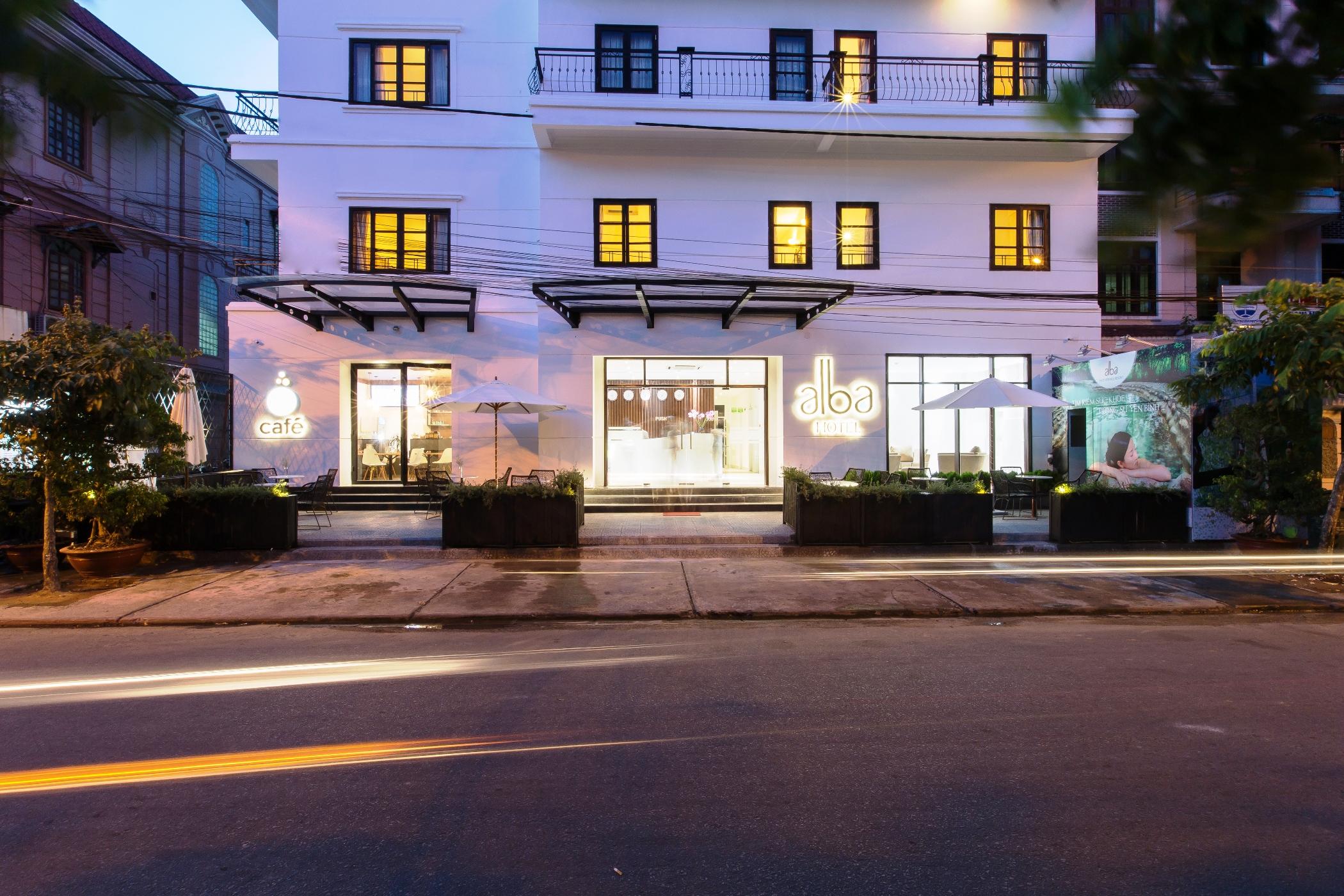 Alba Hotel Hué Extérieur photo